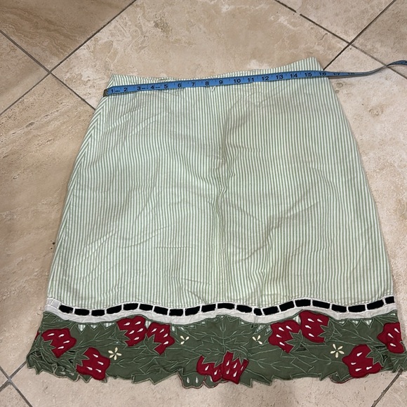 Vintage Cottage Core Strawberry Skirt - Picture 3 of 3